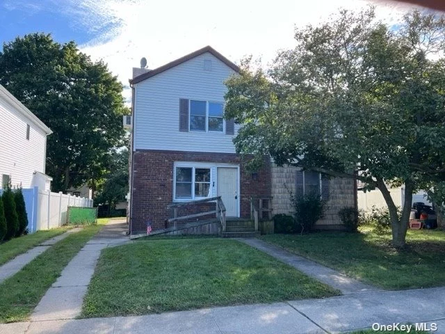 Large, Expanded Cape style home, w/ 5-6 bedrooms, 2 bathrooms & full basement. Mid-block location. Close to location shopping, restaurants, Bethpage train station, downtown Bethpage, parkways and Bethpage State Park. Don&rsquo;t miss out on this opportunity.