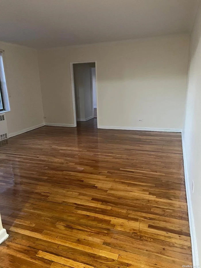 Large 2BRS, 1 Bath coop apartment in heart of down town Flushing, close to all shopping, subway, LIRR, school, etc.... Bright sunny unit with windows in every room. Eat in kitchen with large window. Freshly painted all walls and floors. Rental allow after 2 years of owner occupy, Must see.
