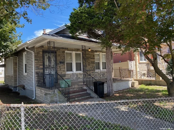 Ozone Park; Centreville; Estate Sale; Investor Property; Detached one family;Corner 45x102 Property; Survey enclosed; House sold As-is; Needs Renovations; Great Location!!, Additional information: Appearance:Poor, Interior Features:Lr/Dr, Separate Hotwater Heater:Gas