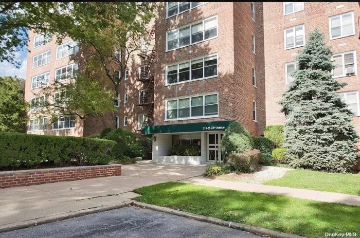 3 bed X 2 bath Diamond apt in Bell Apt., Additional information: Appearance:Diamond