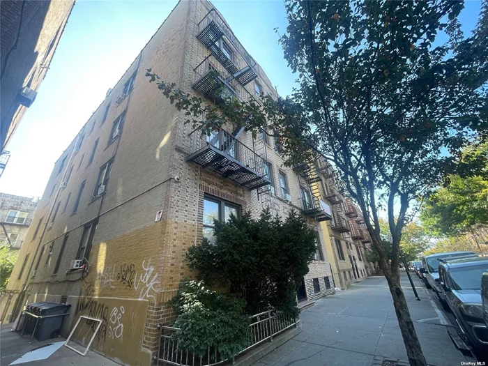 9 family solid brick building for sale! Most units were renovated recently! All New electric wire! 3 mins walking to #7 subway station! Stable income. All units are month to month!