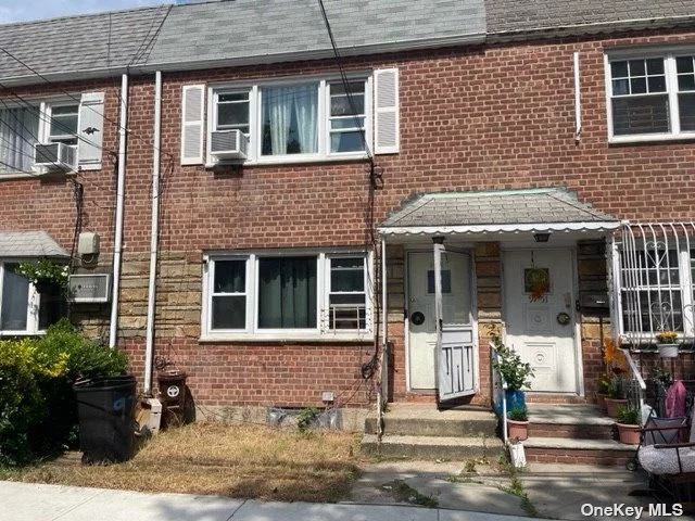 Brick 2 family, close to Forest Park, JFK Airport, the Rockaways, shopping , house of worship, walking distance to subway (88 St & Liberty Ave), and the Belt Parkway. Looking for an investment property look no more! Don&rsquo;t miss out!