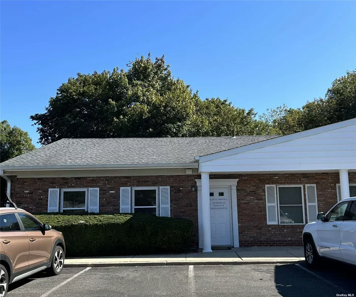 Built In Investment Opportunity!!! This Extraordinary Renovated Medical Suite Comes Complete With A Well Paying Tenant. The Current Lease Continues Until 2030 And The Current Rent Is $4000 Per Month.
