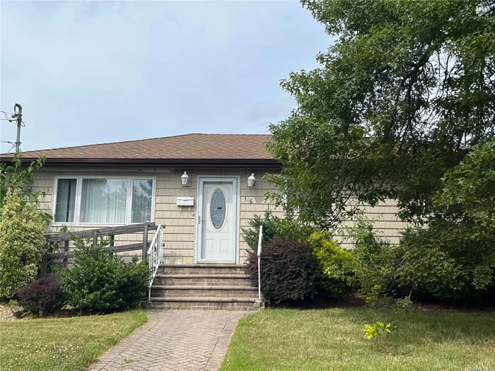 Cozy Ranch Style Home in Bethpage! This charming property features a comfortable layout & is centrally located. Perfect Opportunity for You to Get Creative! Your New Home in Bethpage Awaits...