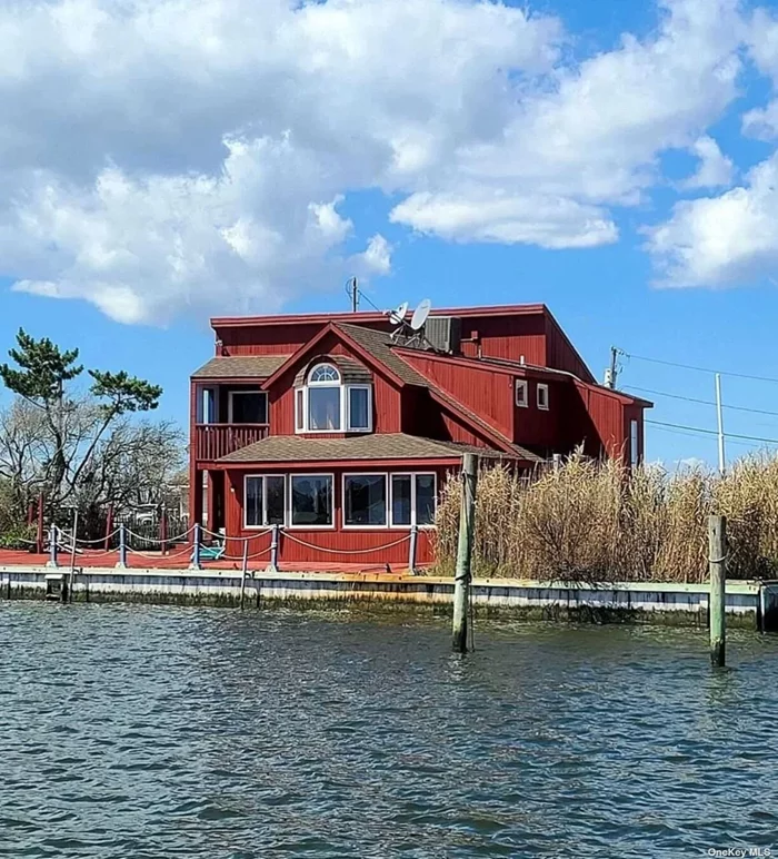 Come one come all and check out this beautiful 3 Bedroom 3 Bathroom waterfront property in the Town of Babylon, This home features 3 Bedroom with beautiful views with access fir boating, fishing, and lounging the perfect home for a family or a group of friends looking to live together.