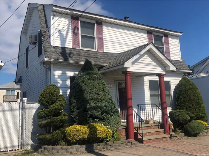 Lovely Colonial 2 Bedroom Home in Seaford School District, Hardwood Floors, Full Unfinished Basement. Includes Washer / Dryer, . Close to Shopping and Transportation. No Smoking - No Pets. Owner Requests 700+ Credit Scores and Verifiable Income. Multiple Ceiling Fans, Plenty of Storage