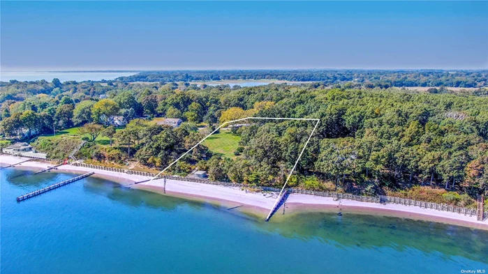 2024 Rates: May 24-June 30 $15K, October $7, 500, MD-LD $57, 500: Pristine Mid Century Modern Waterfront with 200&rsquo; Of Private Sugar Sand Beach! Property Features Breathtaking Views Of Robins Island, Southampton And Nassau Point. Chic Furnishings Adorn This Lovely Home Along with Interior Panoramic Views Of The Great Peconic Bay. Open Living Space with High Ceilings, Master Suite, 3 Additional Bedrooms, An Eat-In Kitchen And 2.5 Baths.