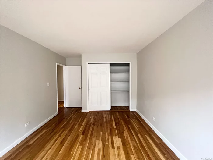 Newly Renovated. Spacious Two Bedroom and one bath with lots of storage. South East exposure and great layout. Few minutes walk to 7 train station, supermarkets, Restaurants. Large living room and separate dining area. Sublet allowed after two years, No flip Tax!Laundry in the basement, living super. EASY BOARD!!!