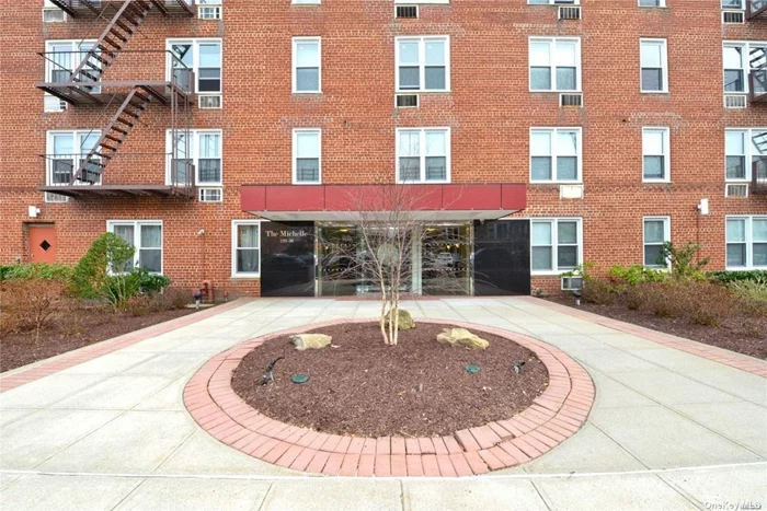 One of the Largest newly renovated one bed one bath. Hard wood floors throughout, moldings, renovated kitchen with new cabinets, sink and bathroom. Outstanding location 2 blocks from the LIRR, restaurants, stores, buses and very close to all major highways. Luxury building with elevator and gym coming on the 5th floor. The bedroom is 11ft 2 inch x 14 ft and 11 inch, the living room dining room is 14 ft by 14ft and 9 in. The Coop board allows you to rent out the unit after staying for 2 years. Can also be investment!