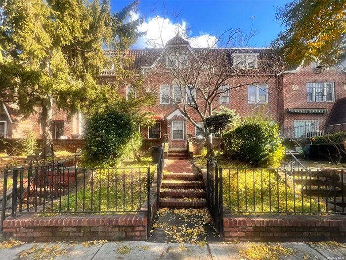 A beautiful single-family house in a convenient location in Jackson Heights features 3 floors and a full finished basement. There are 5 bedrooms, 2 living rooms, one study room, a kitchen and 3 full bathrooms. 2 Parking spaces are located at the rear of the house. Gas stream heat, updated plumbing, electrical wiring, and well-conditioned roof. Close to schools, half block to Roosevelt Ave, 3 blocks to 7 train, many shops and restaurants.