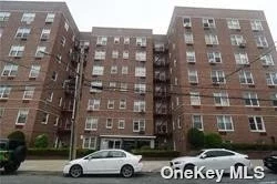 Elevator Building In Center Of The Rego Park, Unit On 2nd Floor Facing South, Kitchen And Bathroom Has Windows, Building On Quiet Street With Walking Distance To Costco, Macy&rsquo;s Shopping Mall, Minutes Away From M&R Train At 63rd Drive Station, 28 School District. Sublease Allowed After 2 years, Dog Allowed Up To 25Ibs.