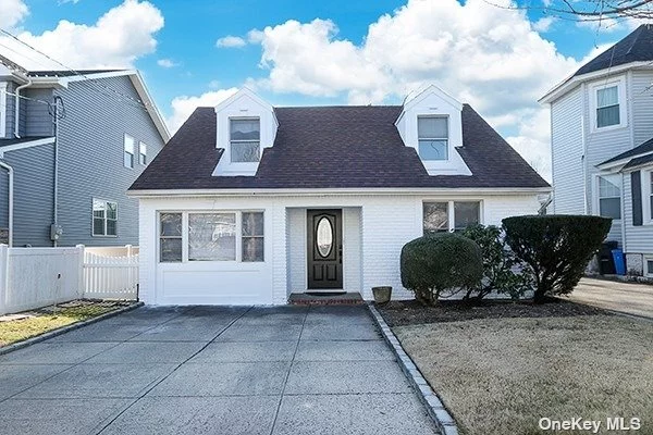 Currently Under renovation! Feb1 move in, possibly sooner. 2 parking spots, Heat is included, Tenant pays electric. Small Pet will be considered at the Landlords discretion. Easy access to Sunrise Hwy and RVC! Kitchen photo is from another similar project. Upper 1 bed converted to 2 beds