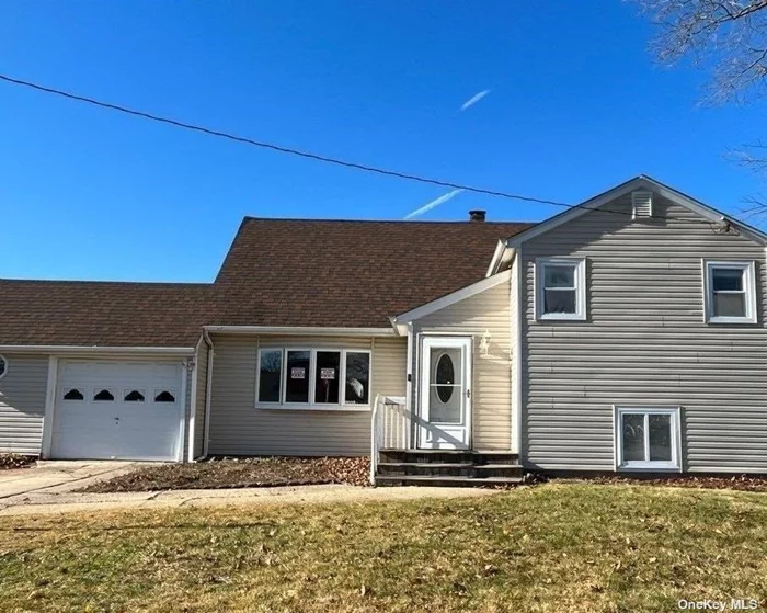 Split Level Style Home. This Home Features 3 Bedrooms, 2 Full Baths, Dining Room, Eat In Kitchen & 1 Car Garage. Centrally Located To All. Don&rsquo;t Miss This Opportunity!