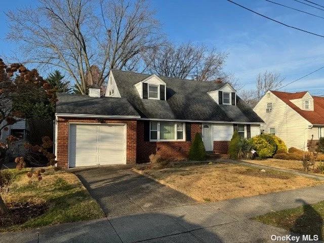 THE HOUSE IS LOCATED IN ALBERTSON WITH 7 ROOMS, 4 BEDROOMS, 2 BATHROOMS. THIS SALE IS SUBJECT TO COURT APPROVAL. The house requires renovations and updating. SOLD IN AS IS, AND WHERE IS CONDITION.
