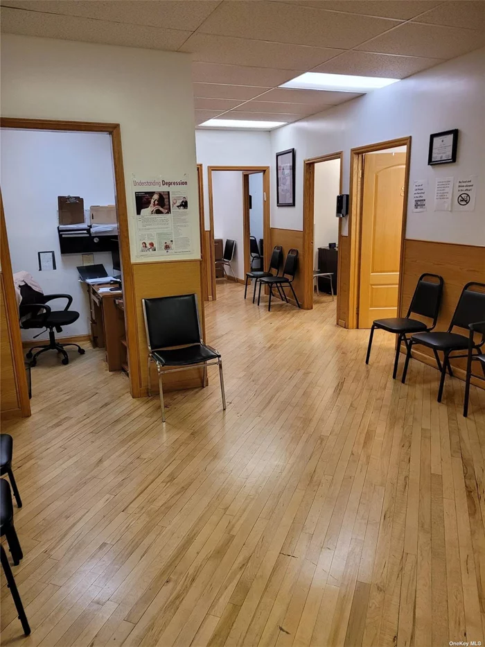 Large Commercial Space in Rego Park. Second Floor of Commercial Building. Currently set up as an Office. Reception Area, 6 Spacious Rooms. Convenient Layout and location! High Foot Traffic Area with Diverse Demographics. Close to Public Transportation and Major Highways. Lease term: Sublease, Duration 2y-5y with ext.