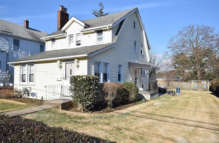 Welcome To This Bright and Beautiful 4 Br. Colonial in Prime Location. Oversized Living Rm w/Fire Place, Formal Dr., Renovated Kitchen w/New Appliances and Granite Countertop, Bedroom/Office and 1/2 Bth on the First Floor, 3 Bedroom and Full Bath on the 2nd Floor. Full Finished Basement with Laundry Room, Fenced Yard with Play Area and 2 Detached Car Garage. Walk To Town , Shops. Residents Enjoy Great Neck Park District With Olympic Pools, Lazy River, Ice Skating Rink, Tennis Courts and Waterfront Steppingstone Park! Don&rsquo;t Miss This Opportunity!