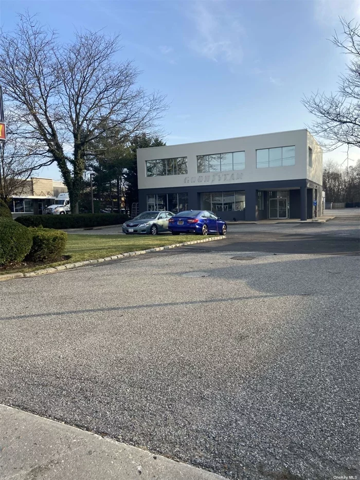 Industrial Office Space With Parking For Commercial Vans 4 Windowed Offices, Bullpen, and 2 Bathrooms Built out and ready to go. Near many major automotive dealers. On Site Parking