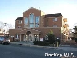 Looking for a great office space in Westbury? Look no further! Our location is situated on the prominent street of Post Ave, providing high visibility and easy access to shops, parkways, and public transportation. Previously used as a doctor&rsquo;s office, this premise is the perfect spot for your business.
