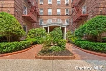 Amazing unit in beautiful, charming, meticulously maintained Pre War building with live in super. Amazing location. Close to Subway, Buses, shopping, great restaurants, nightlife, LIRR, Grand Central Parkway. Right down the street from Park on Austin street. Unit has wood floors, charming foyer with bookshelves. Full eatin kitchen with lots of cabinets and Dishwasher, pantry closet. Very large living room with great sun exposure. Gigantic king size bedroom with two closets. Hallway has two coat closets, and linen closet right outside of bathroom which has full shower and tub, and additional shower stall. You will never find an apartment this nice at this price in all of Forest hills. Washer/dryers and storage, and bicycle storage in basement. Don&rsquo;t miss out on this amazing opportunity to own an amazing apartment, in a beautiful pre war building, in a beautiful neighborhood in Prime Forest Hills.