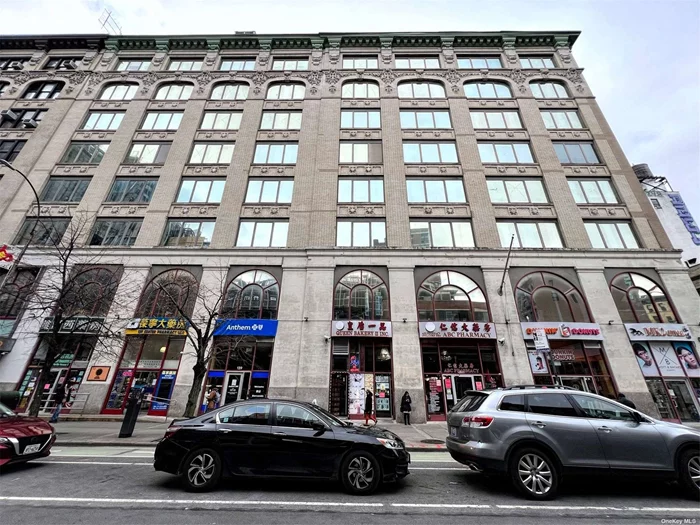 Hot location at Downtown China Town. Nice City View. Close to All. Minutes to Subway Stations. The asking price per SF: is $1, 130/SF Monthly Tax: $833. Monthly Common Charge: $865 Total Gross square foot: 1, 001 SF Total Net Square Foot: 830 SF
