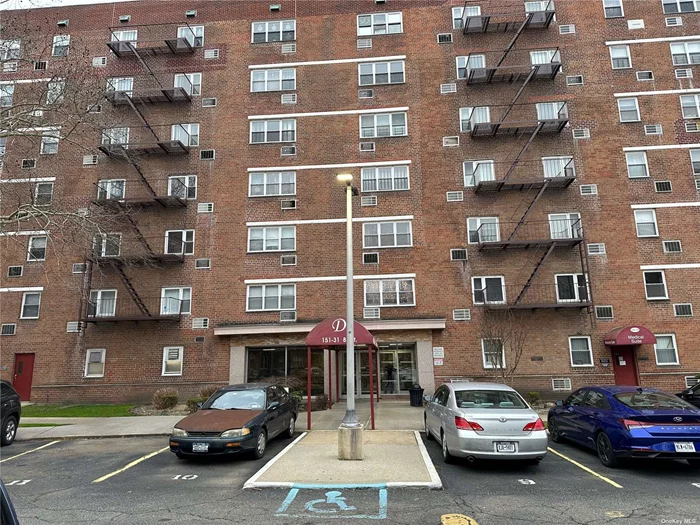 A very spacious top floor Coop unit in Dorchester 2 with nice tree top views. Two bedroom junior four in a well-appointed building. The rooms are amply sized with hardwood floors seven closets for plenty of storge. This unit is move in ready.
