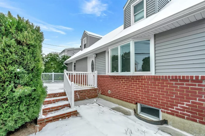Renovated Cape ready to move in!!! 4 bedrooms, 2 full baths, spacious kitchen & living areas, HW floors, new roof, siding, etc, nestled inside the neighborhood!!!