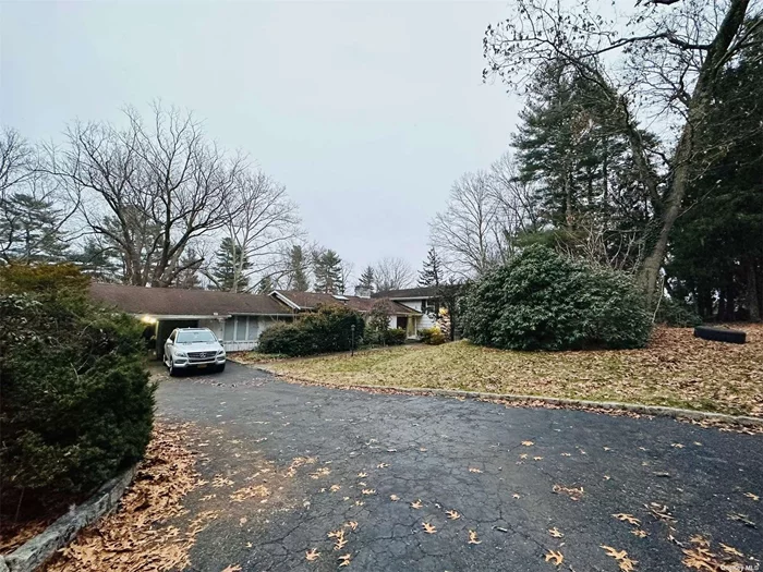 This Single-family home is ready for some TLC and renovation. Investor-ready and a good investment opportunity. Built in 1958, it has 5 bedrooms and 3 baths. Call Agent for more information.