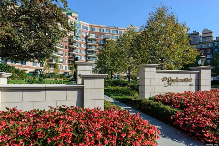 Bright 1-Bedroom, 1.5 Bathroom Condo In The Heart Of Garden City. 5 Star Living At Its Best! Entry Foyer open to Living Room / Dining Room with access to patio. In-Unit Laundry Room w/Washer & Dryer. Bedroom has large Walk-In Closet & an En-suite Spa Bathroom. Unit comes w/one valet parking space. Common Charges Include Lower Level Storage & Access to Amenities - Wyndham Club Room, Health Club, Indoor Pool, Exercise Classes, etc.