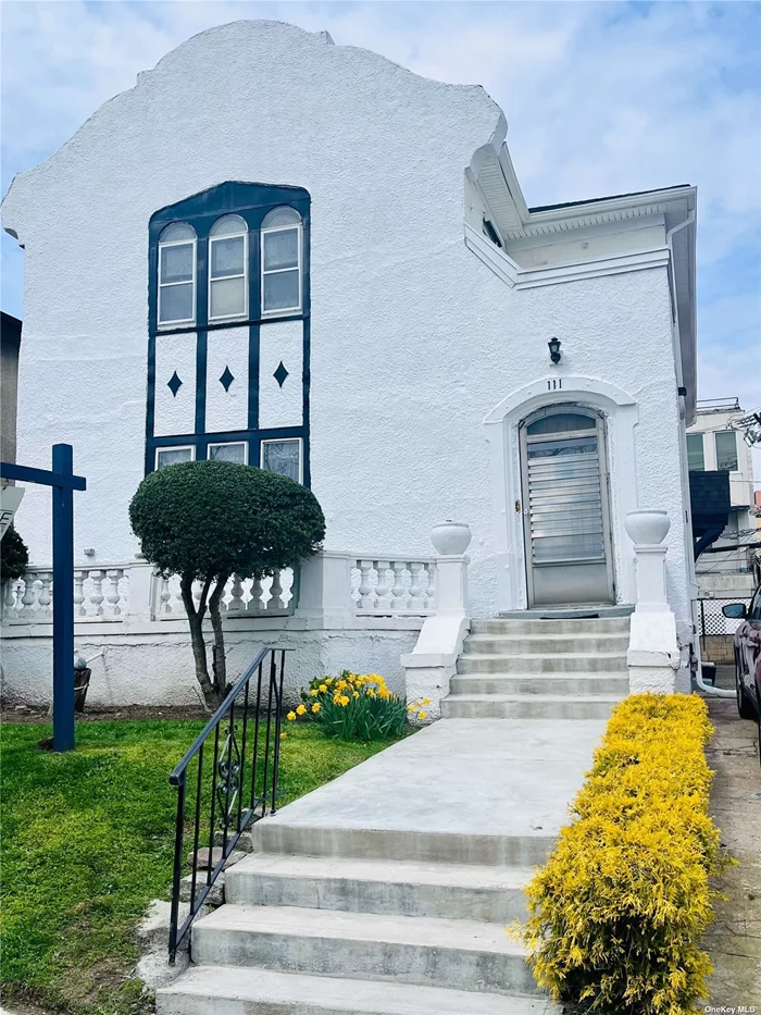 Refinished hardwood floors. New carpet installed in bedrooms. Backyard space. Large 2 Car Garage for Storage. Own private Washer and Dryer. Parking in driveway that fits 2 cars. Seasonal Rental Memorial Day to Labor Day. Close to lirr, Close to Shops. Short distance to the Beach.