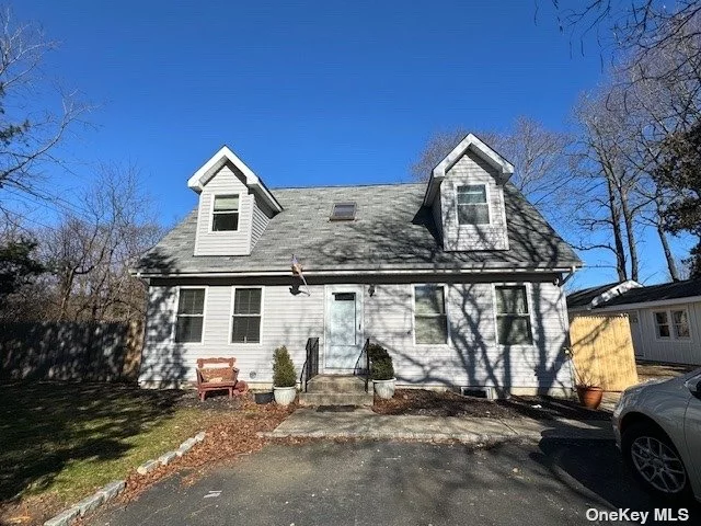 3 Bdrm 2Bath cape in Port Jefferson, EIK, LR w wood flooring, master on 1st floor, good closet space, all new paint, wood flooring, full finished basement, washer/dryer close to all , rear decking, fenced yard, walk to Village and Train, no smoking/pets please, Creidt/references a must.