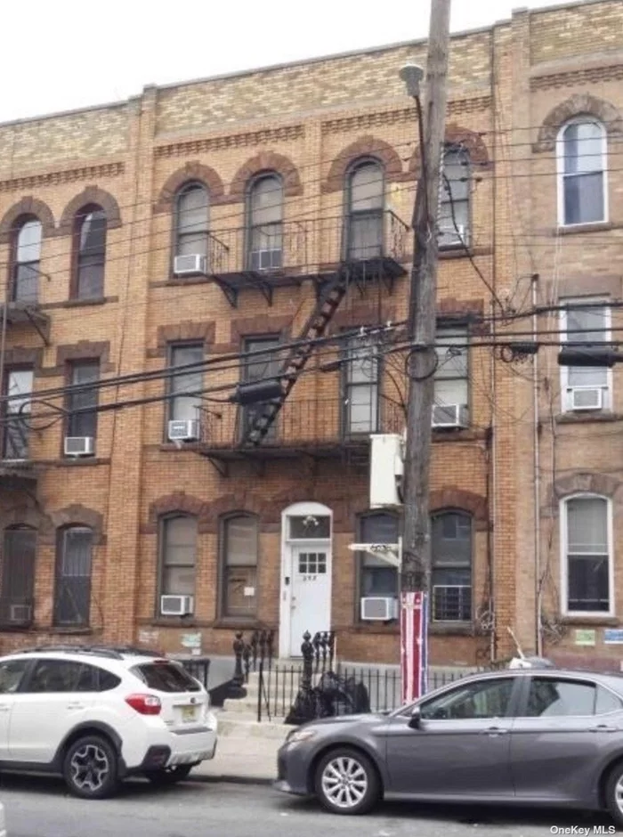 Brick 6 family located in the heart of Bushwick, approx. 2.5 blocks to M train. Each apartment has 4 rooms, 2 bedrooms and 1 full bath, full basement