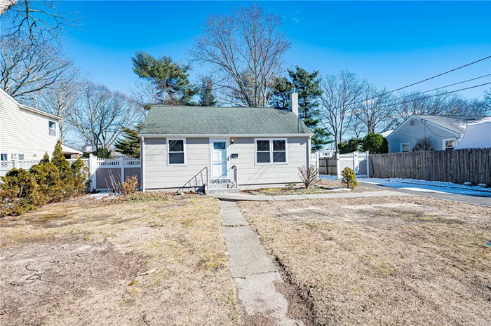 Bring your Bags and unpack into this Renovated Ranch located in Brightwaters Farms with Bayshore Schools. Updated kitchen with new white shaker cabinets, SS Appliances and Quartz countertops, updated bath and finished HW Floors as seen. 1 Car Detached Garage.