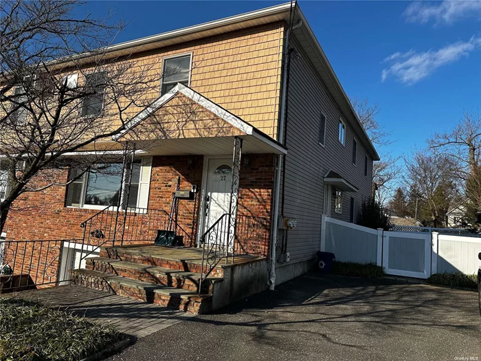 Beautiful 3 Bedroom, 3 Full Bath 1st Fl Apartment. 3 Off-Street Parking Spots. Lots of Closet Space. S/S Appliances. CAC. Washer/Dryer. Close to Water, Town And Train.