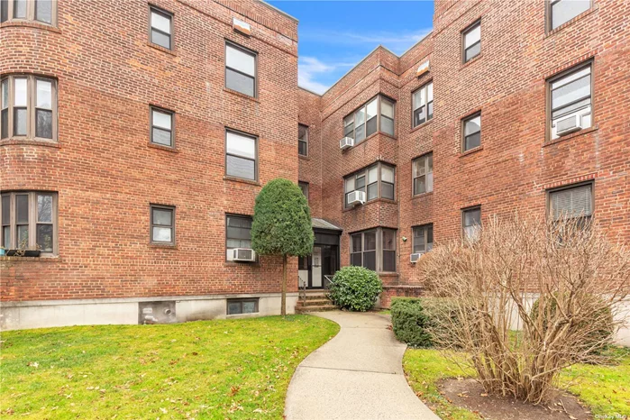 Large, updated (see floor plan) 1BR/1Bath in desirable bldg. with guaranteed garage parking included. Eat-In kitchen, Bonus foyer space, Huge LR, XL BR, Great Closets. Walk LIRR. Buses and Northern Blvd and Heart of Town. Close to Highways. Landlord pays Heat and Water. Tenant pays Electric and Cooking Gas. Super on site. Also 2 Yr.Lease $2, 272, 83. No Pets. Prior appt.needed.