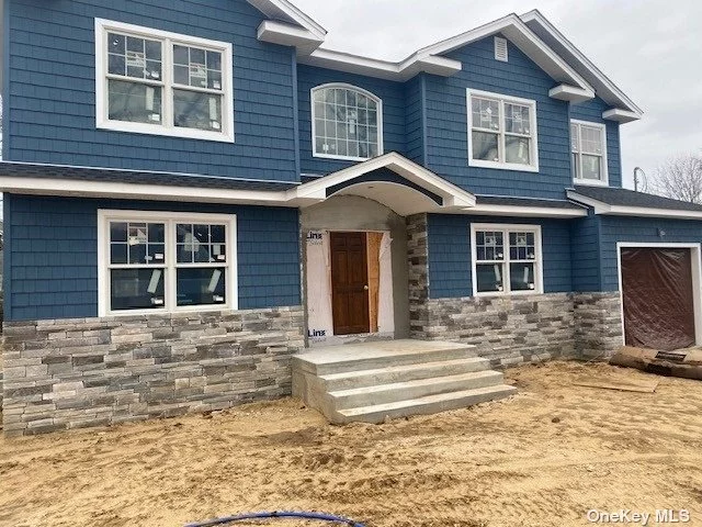 Here&rsquo;s the new construction you&rsquo;ve been looking for! Huge Colonial in beautiful Nassau Shores on a 100&rsquo; x 120&rsquo; property! Features 5 huge bedrooms, 3.5 designer baths, amenities galore, 2 zone central air, soaring ceilings, tremendous ensuite with 2 closets, full basement with outside entry and so much more!