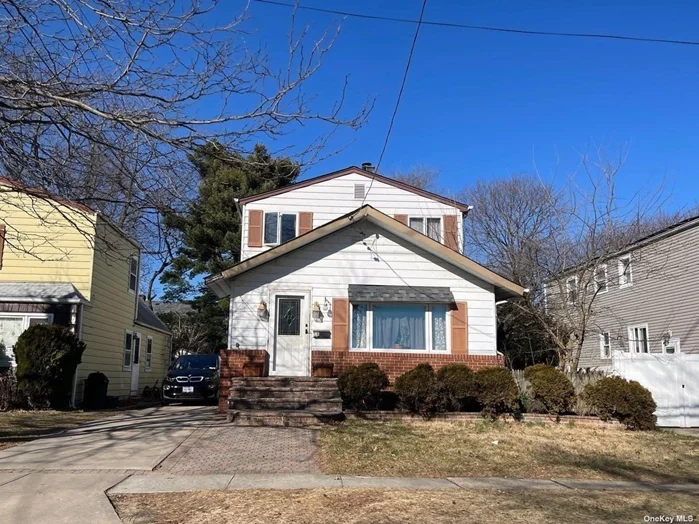 This Colonial Style Home Features 3 Bedrooms, 2 Full Baths, Den & Eat In Kitchen. The information provided is estimated to the best of our abilities at this time.