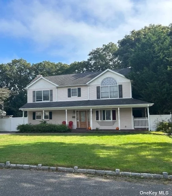Occupied, 4 bedroom colonial in the very desired East Islip, Close to all public schools, shopping and public transportation.