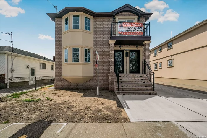 This new construction features 6 huge bedrooms, 5 full baths, 2 enclosed kitchens, huge living/dinning room, stainless steel appliances, wood flooring throughout, full finished high celling basement with inside and rear entrance, Close to all amenities.