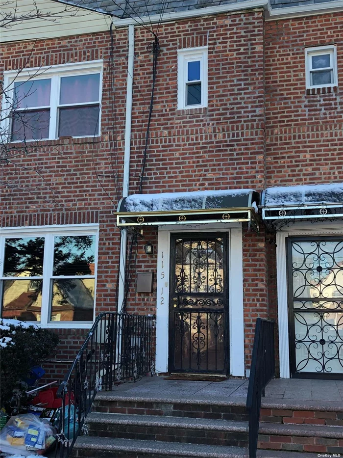 EXCELLENT LARGE HOUSE ON A TREE-LINED STREET STRICTLY RESIDENTIAL. WOOD FLOORS, LARGE ROOMS, NEW BOILER, WATER HEATER, WINDOWS RECENTLY REPLACED. WALK TO PUBLIC TRANSPORTATION, CLOSE TO SCHOOLS, HOUSE OF WORSHIP, ACCESS TO HIGHWAYS, RESTAURANTS AND SHOPPING.
