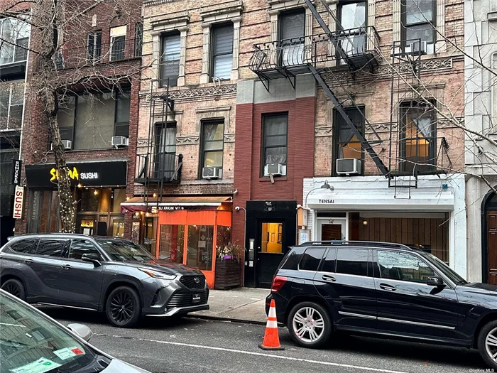 New Asian Restaurant For Sale In Midtown Prime Location. 24 Seats With Beer-Wine License In Place.Low Rent $6, 500. 10 Years Lease.Great Investment.Excellent Condition.Must See