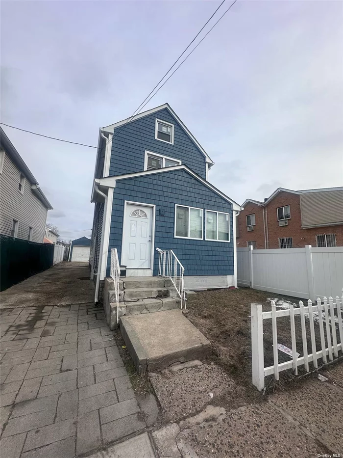 AS IS CASH ONLY!!!! Calling ALL INVESTORS!! Investors Special!!!! This Deal won&rsquo;t last!!! new siding / roof and windows!!! come with an open mind!! 3miles from JFK Airport! Selling AS IS! Priced to Sell! CASH ONLY