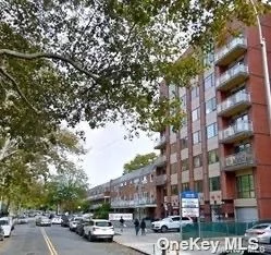 Flushing prime location 2 bedroom & 2 bathroom with balcony condon in elevator building. Hardwood floor through out as seem,  stainless applicance and marble countertops, large windows bring plenty of nature lights and are view. Located accross street from supermarket, walk in distance to Main street 7 train station & LIRR,