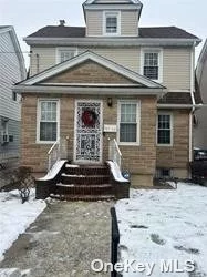 TURN KEY, WARM AND COZY COLONIAL HOME. UPDATED ELECTRICAL, HARDWOOD FLOORS, FRESHLEY PAINTED. FULL FINISHED BASEMENT WITH TILES FLOORS THRU OUT.