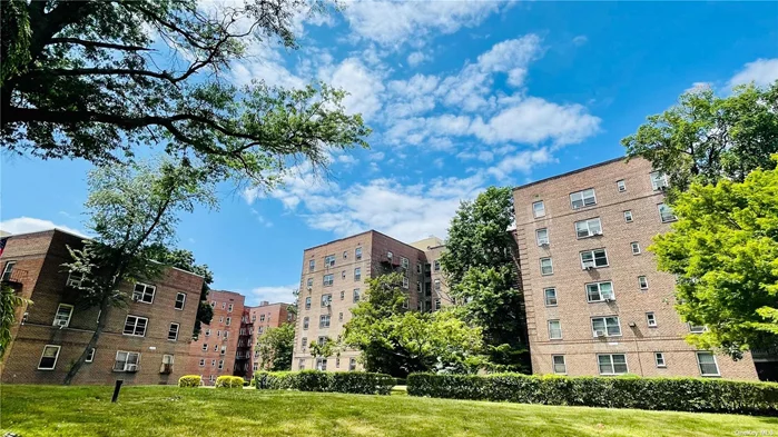 Large One Bedroom Coop Apartment in Hunter Gardens. This Top Floor unit is in the heart of Flushing with Lush Garden Views. Hardwood Flooring. NEW elevator in building. Spacious layout with plenty of closet space. Well maintained Coop building with live-in super and laundry facility onsite. Close to LIRR, Bus, Trains, Supermarkets, Restaurants, and Shops. Sublease allowed after 2 years ownership. Pet Friendly - under 25lbs. Parking Waitlist. Need Board Interview.