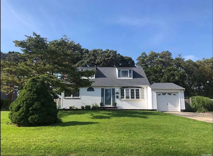 Opportunity knocks! Commack Welcomes this 4 Bedroom 1 Bath Cape on oversized piece of property to the Spring Market! This Fabulous Mid block home features CAC, Hardwood Floors, Gas Heat, IGS, Full Basement and Garage! This home is being sold as is. Make it Yours!