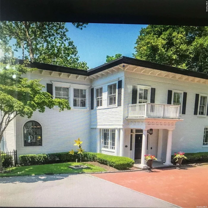Spectacular Waterfront With Views Of NYC Skyline. This Colonial Home With Old World Charm Is Nestled On Over An Acre Property In Prestigious West Side Kings Point. With Park Like Grounds , Pool, Gazebo, 3 Car Garage And More.