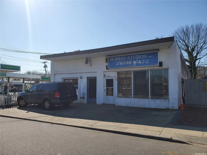 Superb opportunity to establish your business here. Approximately 650 sq ft of office use, utilities included, plenty of municipal parking, steps to LIRR.