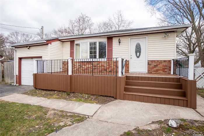 Fully renovated 6 bedroom, 2 Bathroom ranch style home in Bay Shore. New Roof, bathrooms and kitchen. Full finished basement with separate entrance. One car garage. Parklike Backyard. Super low taxes! Central location, Close to all.