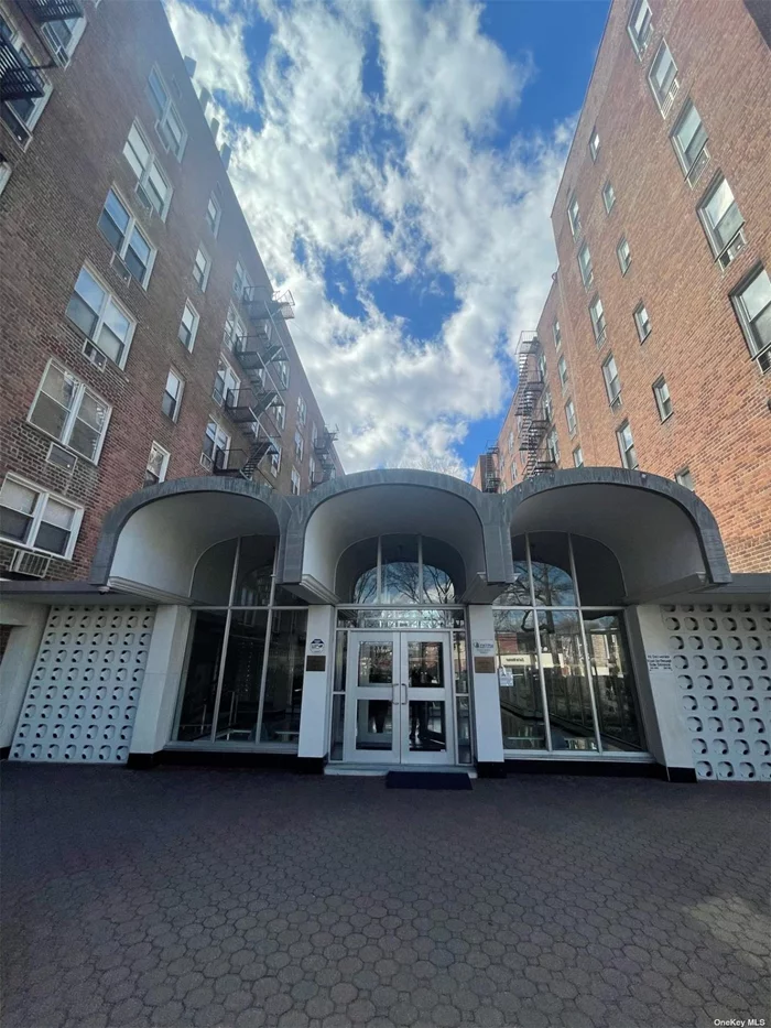 #26 School District . Move in condition 1 Floor 1 Bedroom Living Room and Bath room. Easy access to Highways . Near public transportation ( LIrr, Q12, Q30, Q79 and express buses. Convenient to shopping.