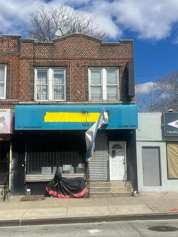 Ideal Investment in very highly desired and heavy traffic area. Store (20x48) Vacant along with full basement. Ideal for any type of business!!!!!!!Convenient to shopping, Transportation, Major Highways & JFK Airport!!!!!!!!!!!!!!!